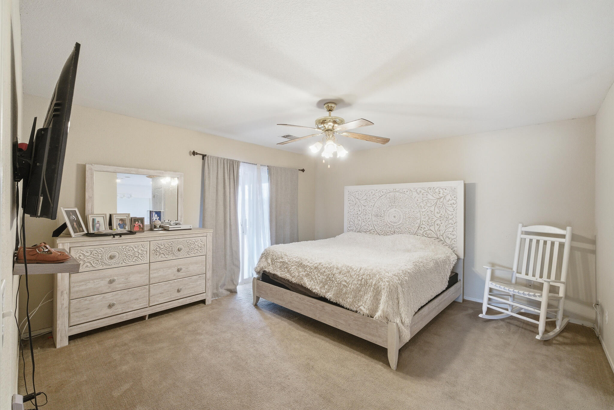 505 Westgate Pl, Lemoore, CA 93245