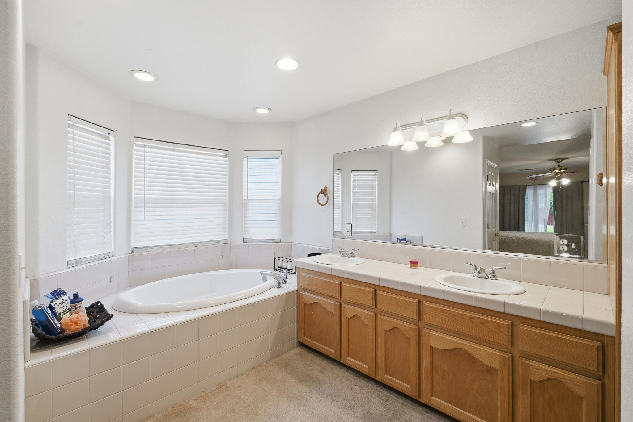 505 Westgate Pl, Lemoore, CA 93245