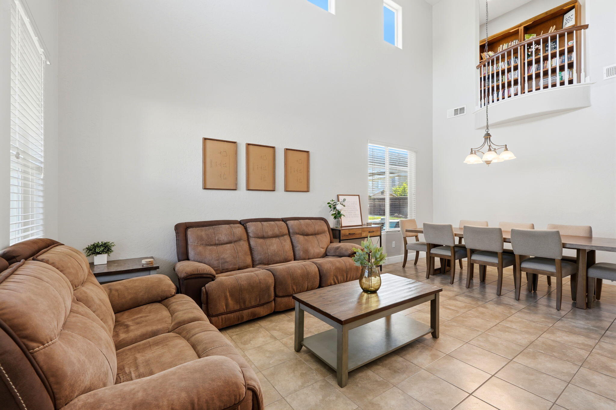 295 Johnson Ct, Tulare, CA 93274