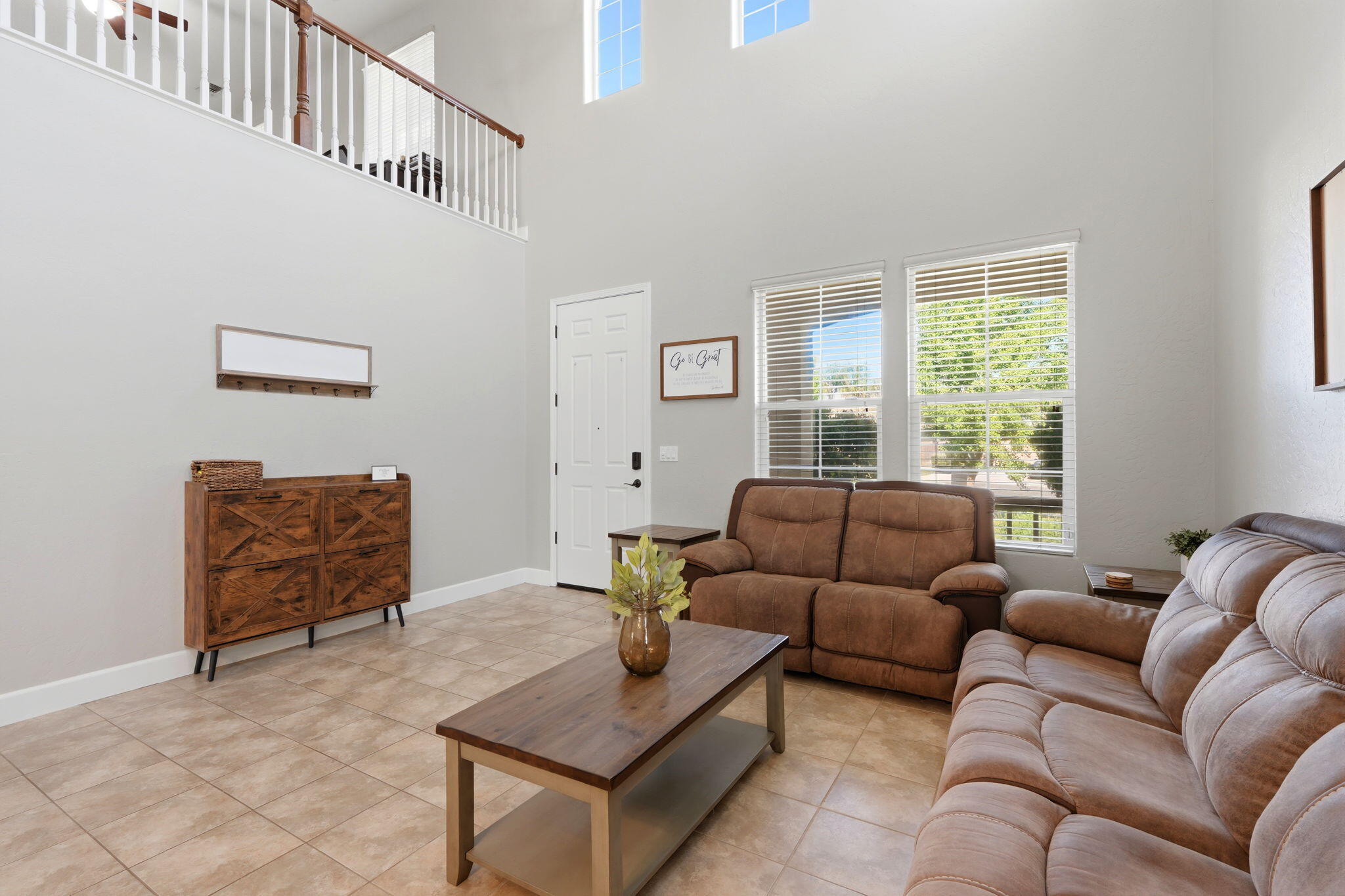 295 Johnson Ct, Tulare, CA 93274