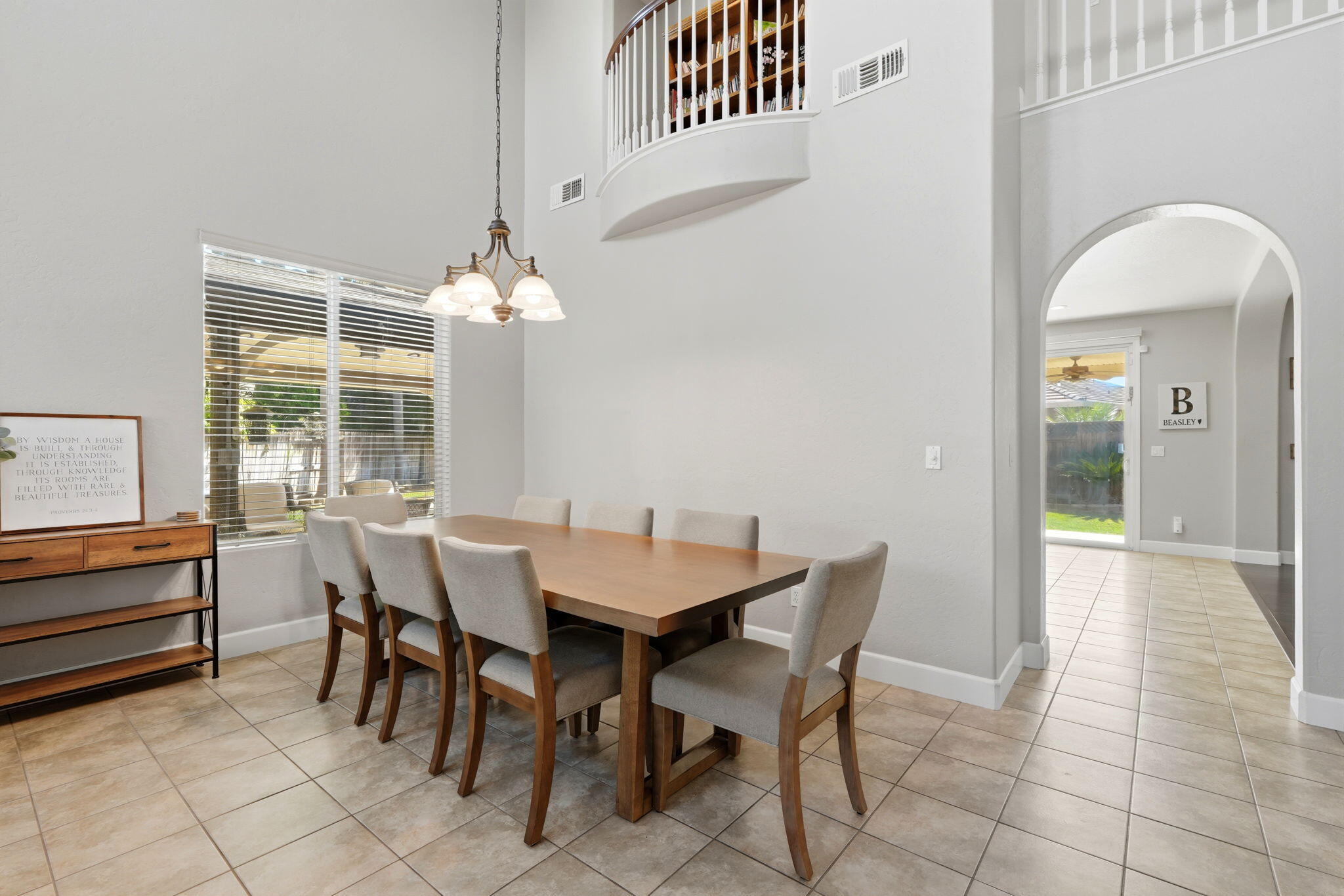 295 Johnson Ct, Tulare, CA 93274