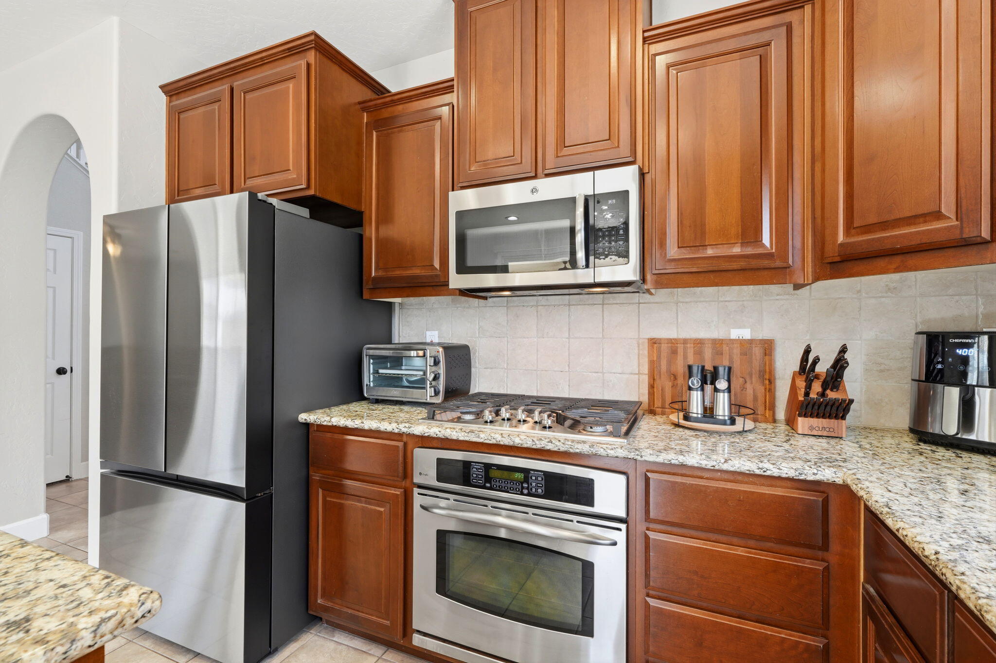 295 Johnson Ct, Tulare, CA 93274