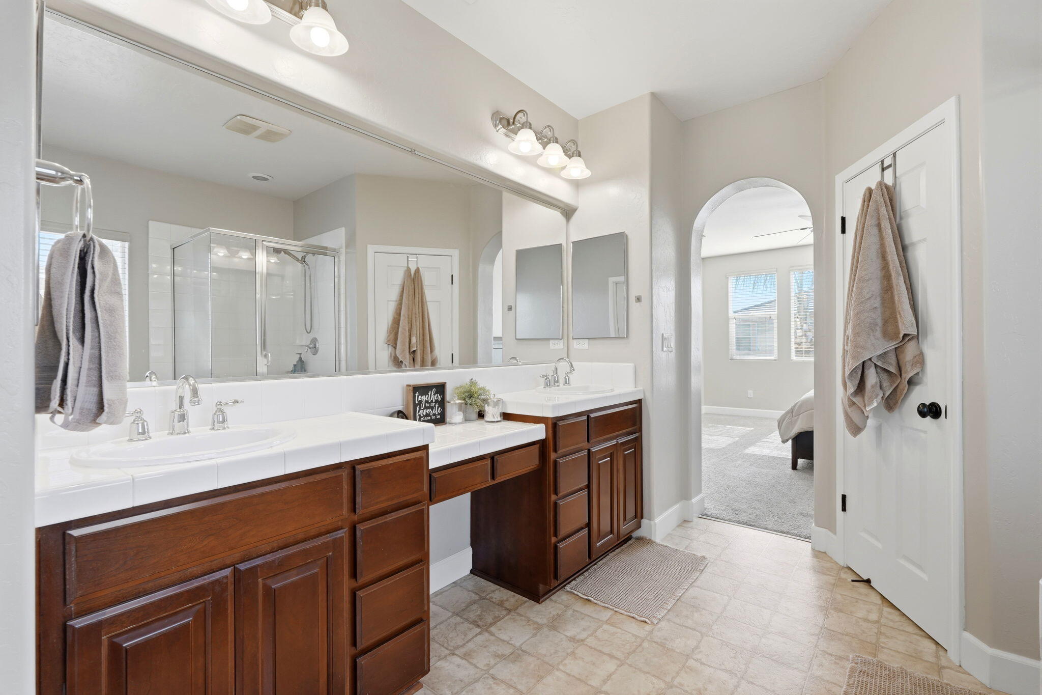 295 Johnson Ct, Tulare, CA 93274