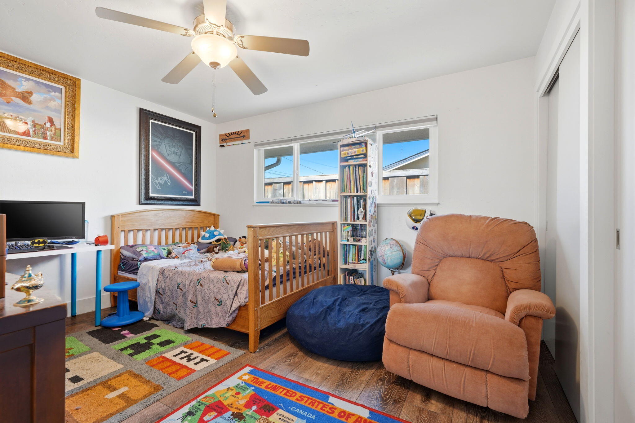 365 E Sycamore Dr, Hanford, CA 93230