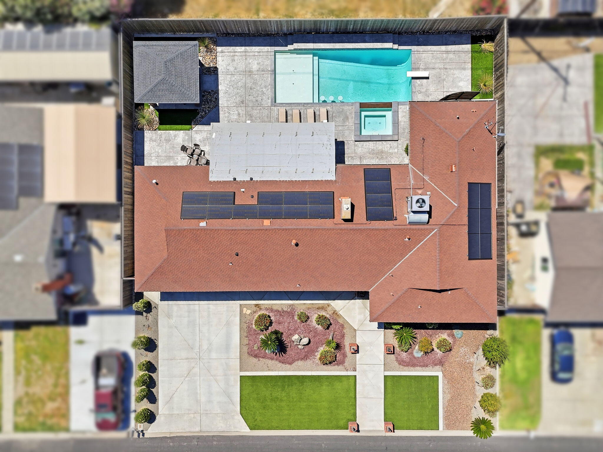 365 E Sycamore Dr, Hanford, CA 93230