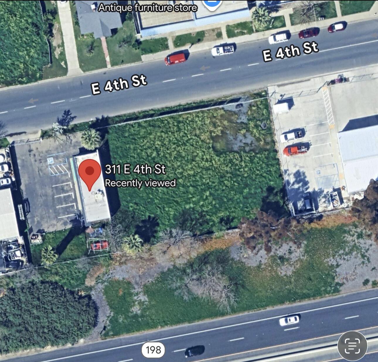 311 E 4th St, Hanford, CA 93230