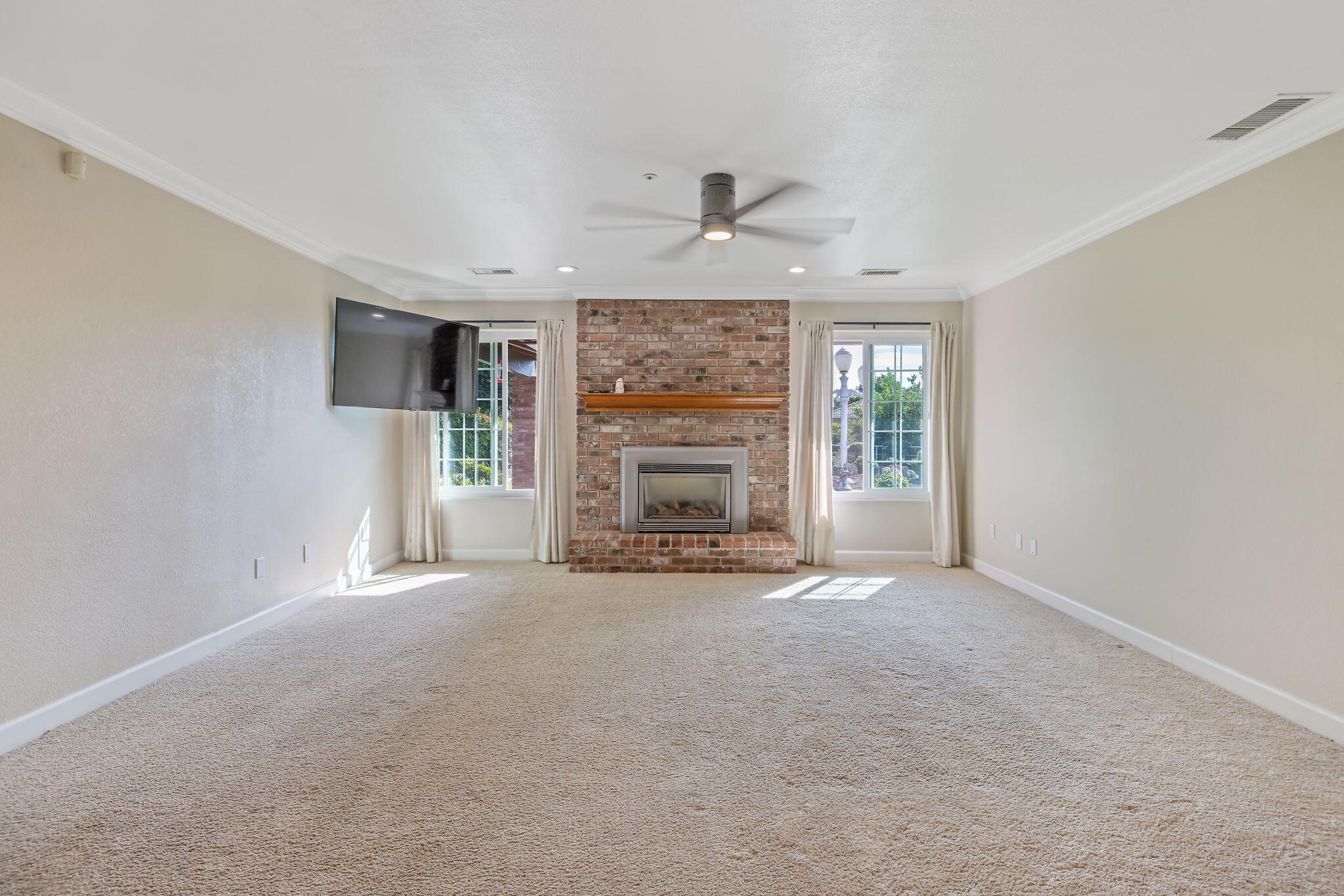 27906 Morgans Dr, Exeter, CA 93221