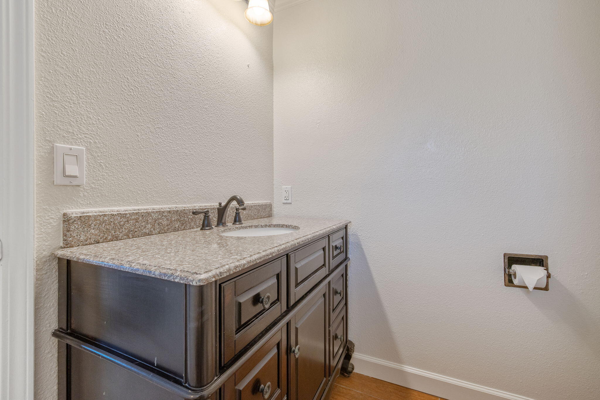 27906 Morgans Dr, Exeter, CA 93221