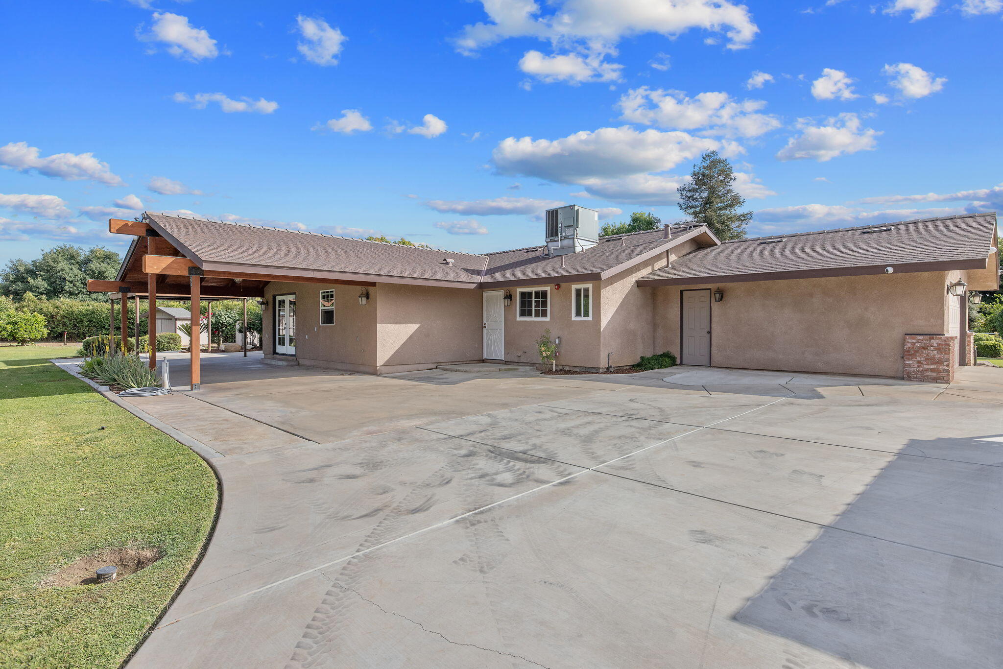 27906 Morgans Dr, Exeter, CA 93221