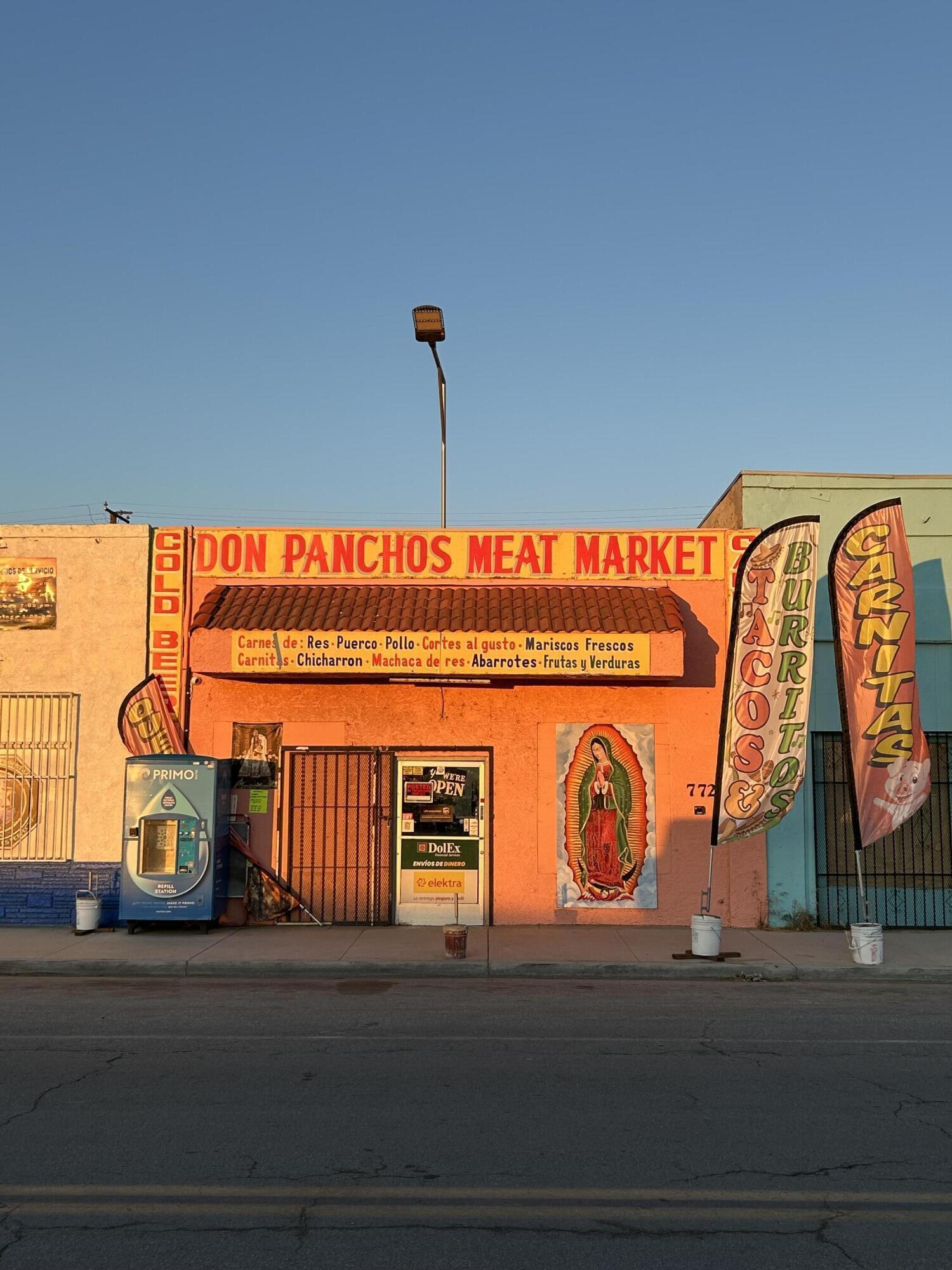 772 S Main St, Pixley, CA 93256