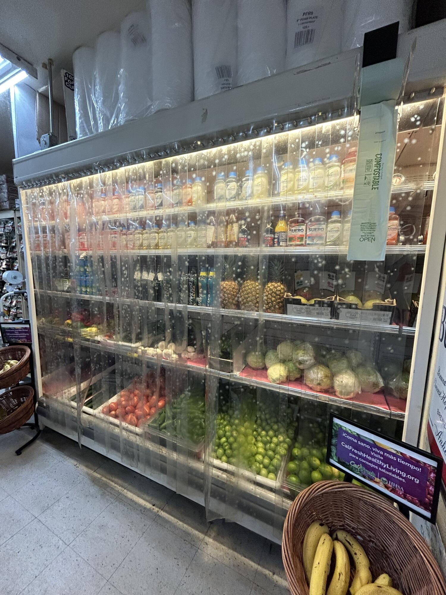 772 S Main St, Pixley, CA 93256