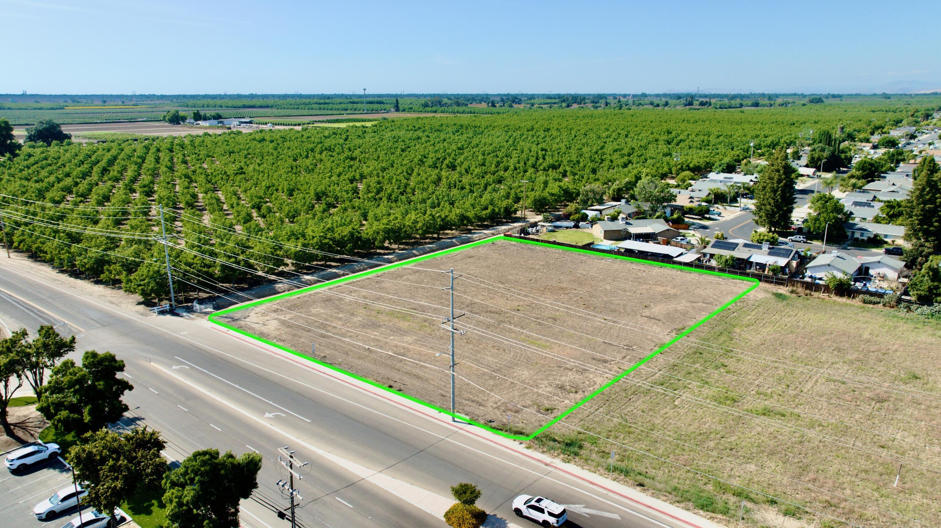 0 W Visalia Rd, Farmersville, CA 93223