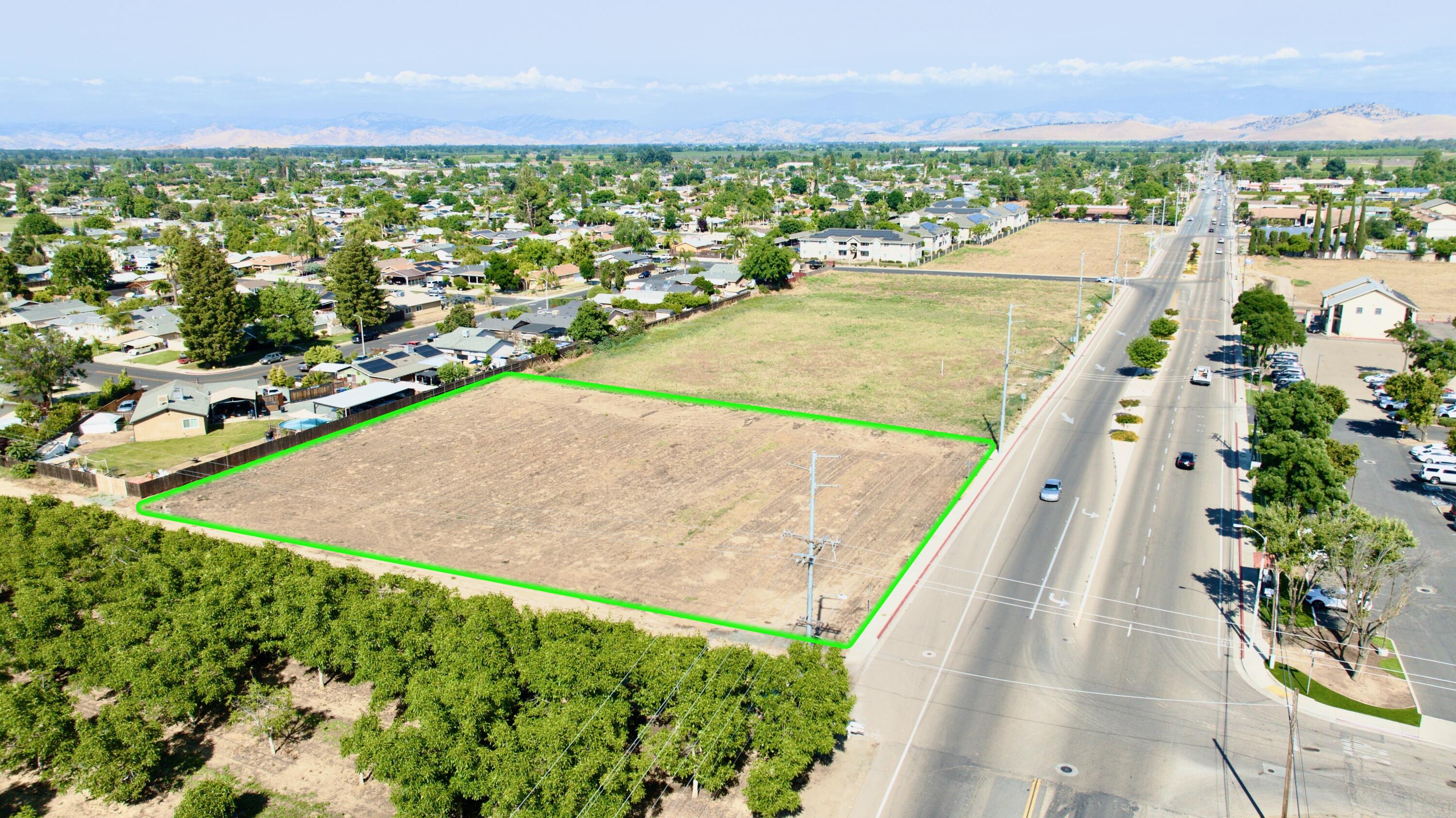 0 W Visalia Rd, Farmersville, CA 93223