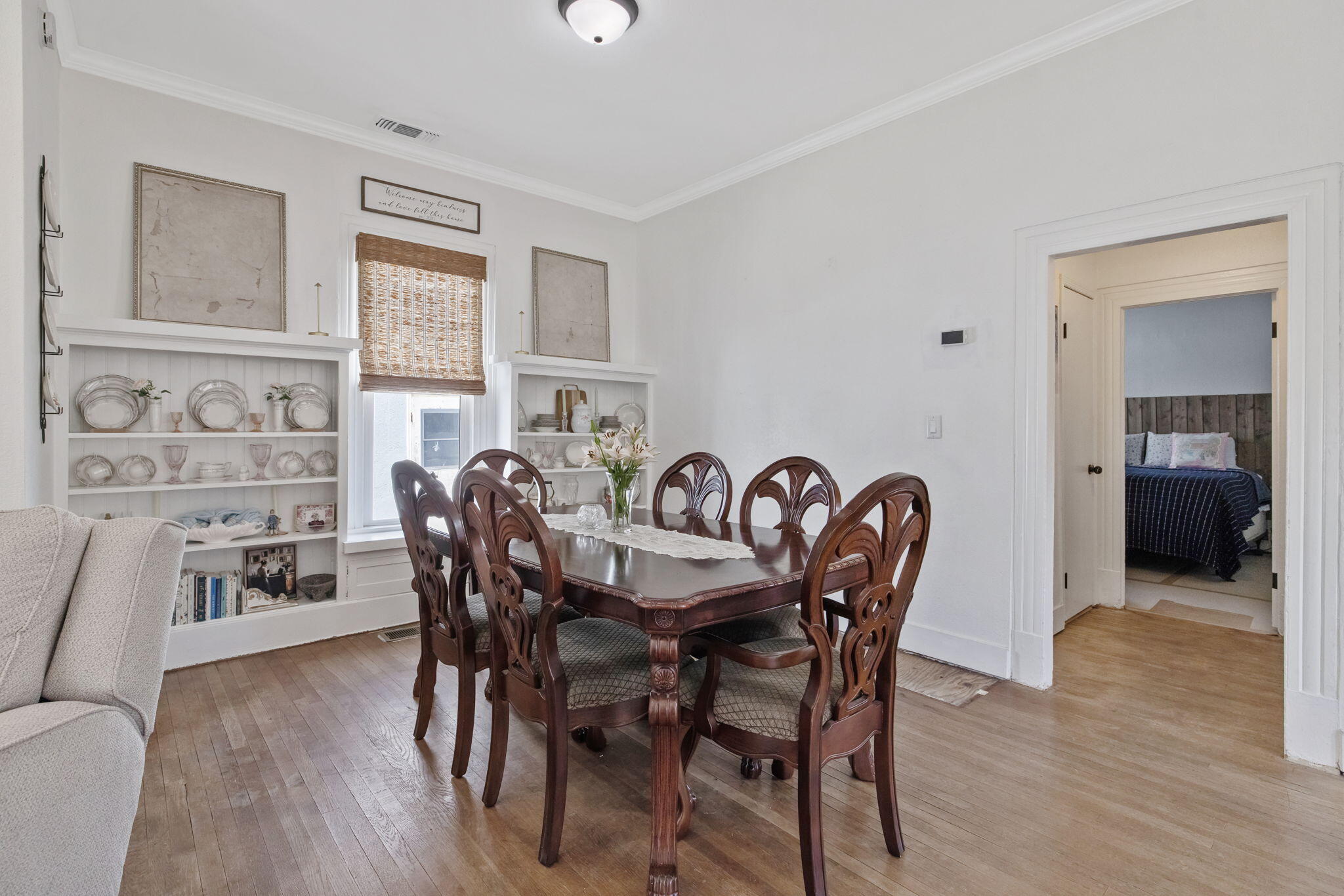 124 W Florinda St, Hanford, CA 93230