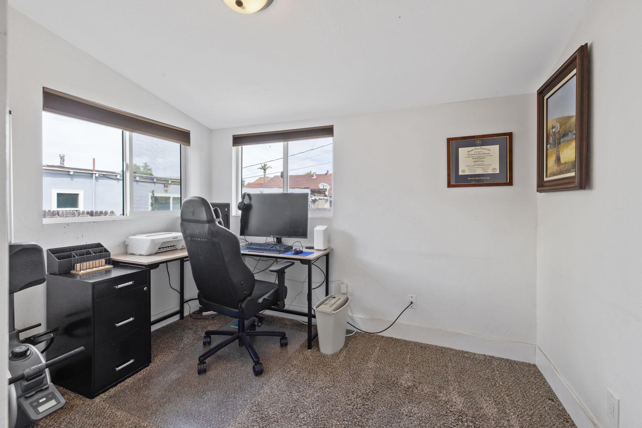 124 W Florinda St, Hanford, CA 93230