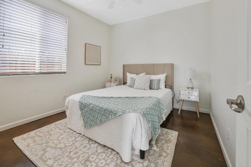 1439 N Mendonca St, Visalia, CA 93291