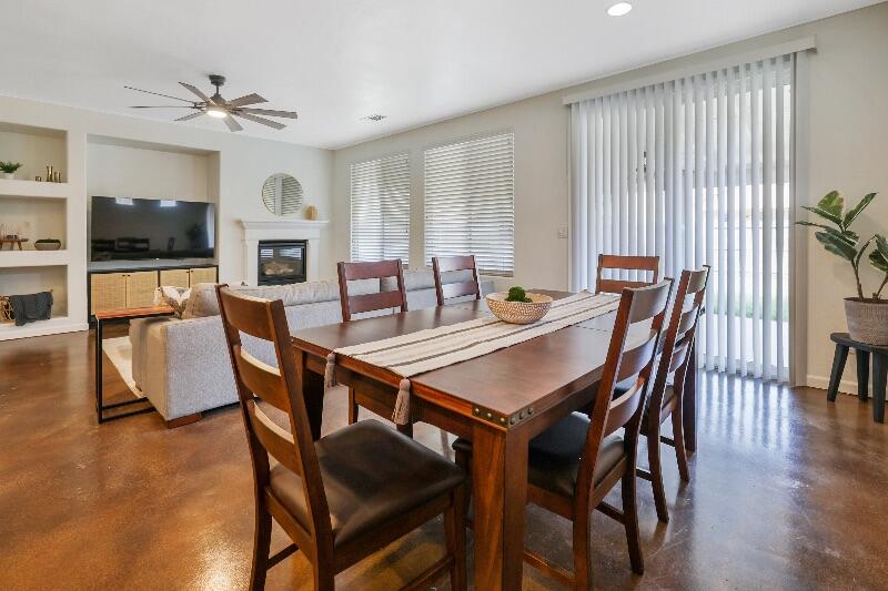 1439 N Mendonca St, Visalia, CA 93291