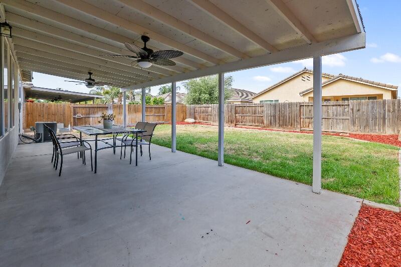 1439 N Mendonca St, Visalia, CA 93291