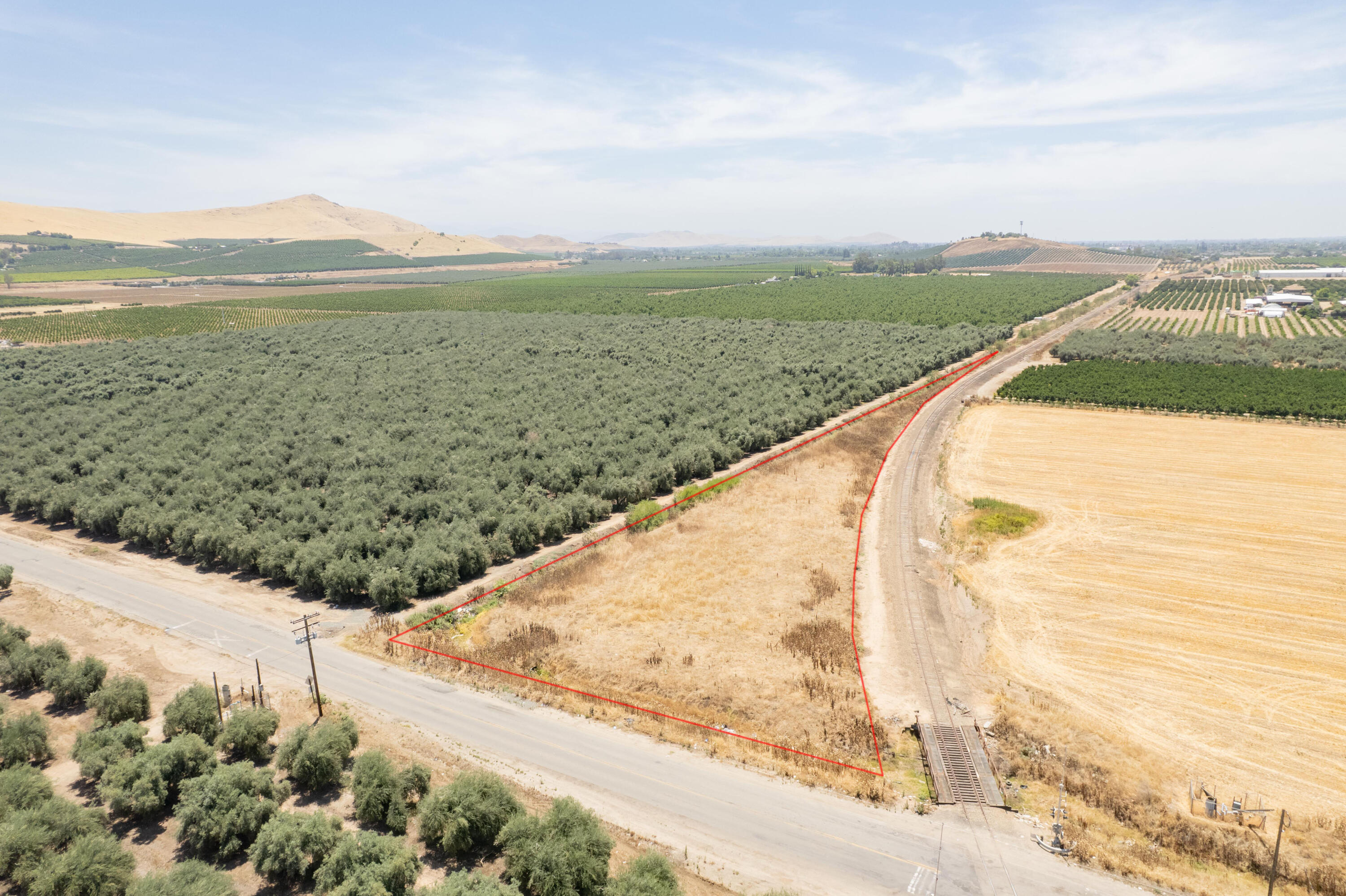 00 Ave 250, Lindsay, CA 93247