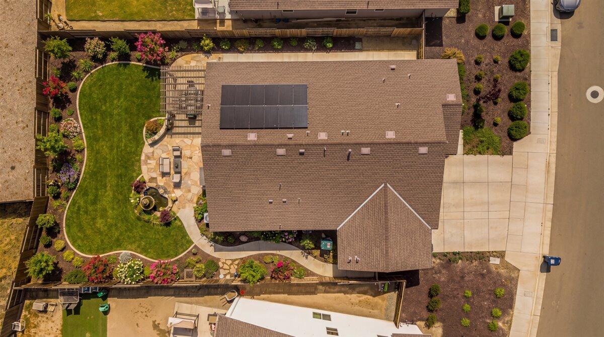 1048 Stonebridge Ave, Tulare, CA 93274