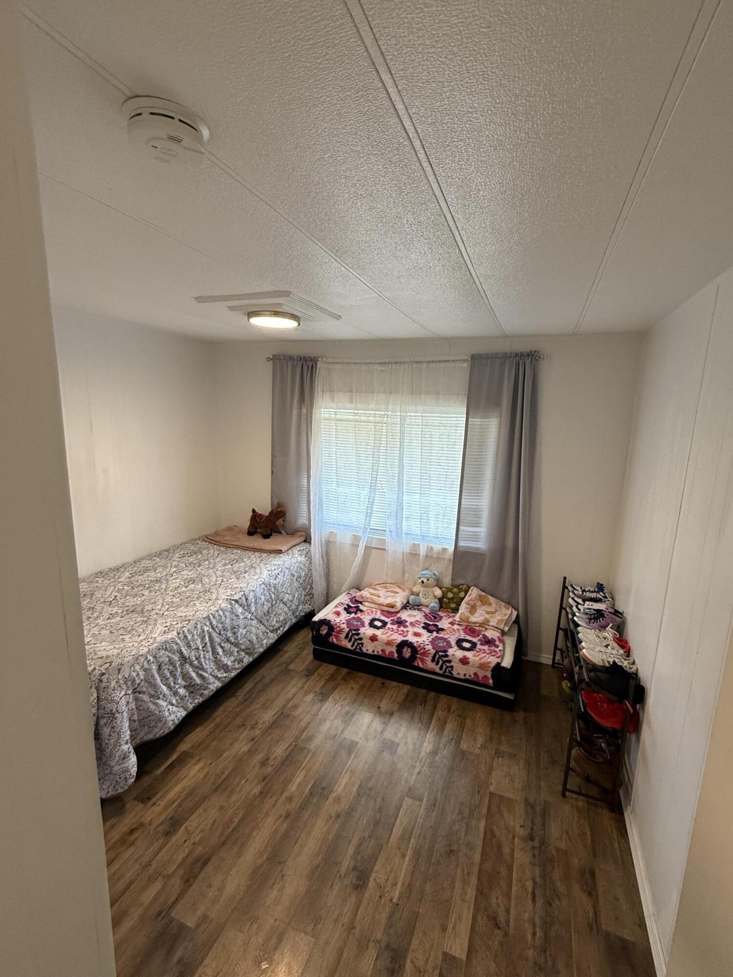 852 E Grangeville Blvd #46, Hanford, CA 93230