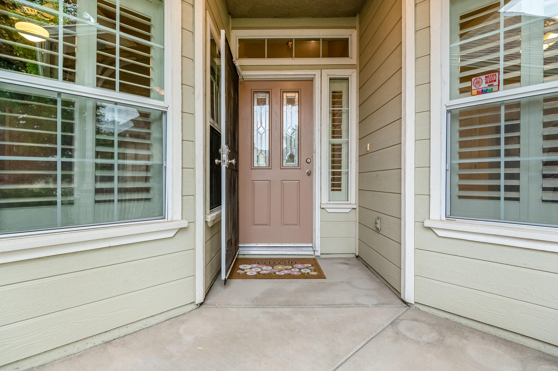 5117 W Oriole Ave, Visalia, CA 93291