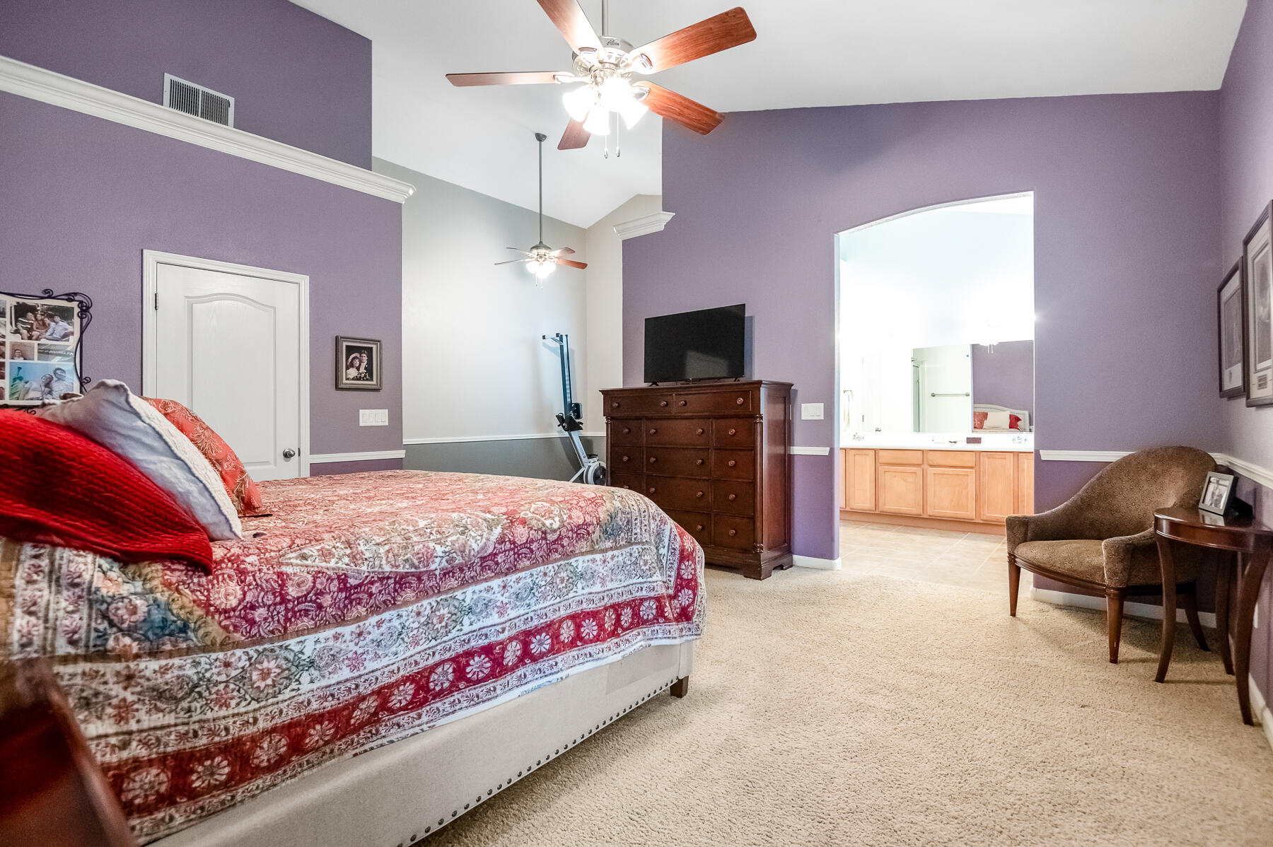 5117 W Oriole Ave, Visalia, CA 93291