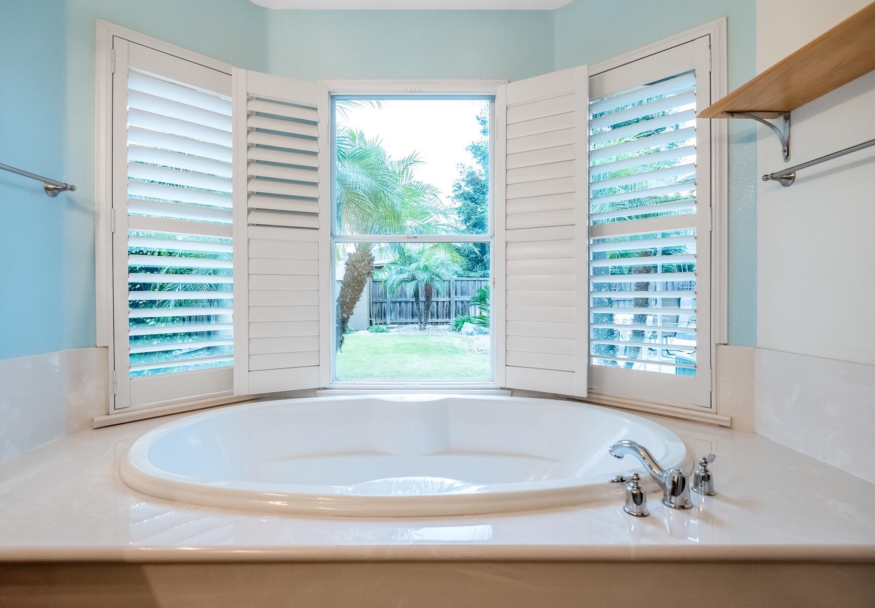 5117 W Oriole Ave, Visalia, CA 93291