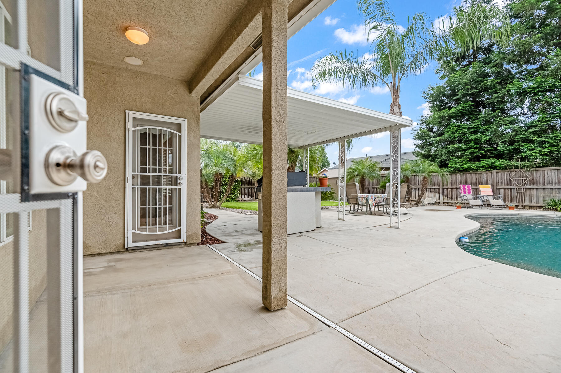 5117 W Oriole Ave, Visalia, CA 93291