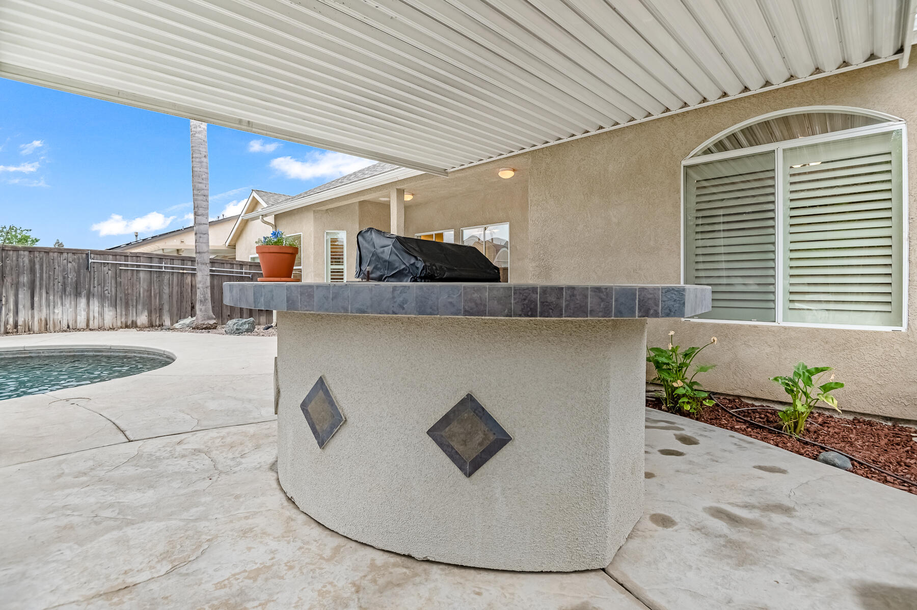 5117 W Oriole Ave, Visalia, CA 93291