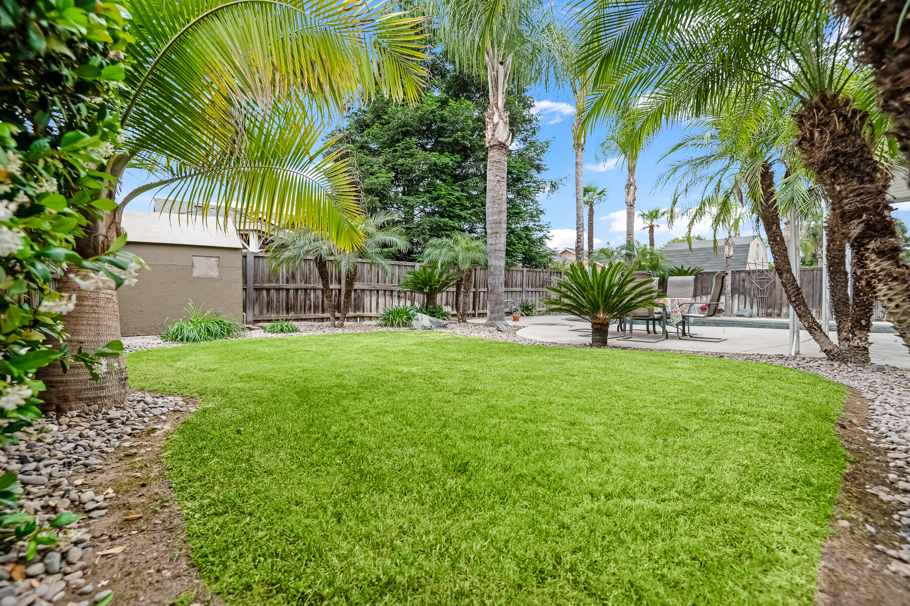 5117 W Oriole Ave, Visalia, CA 93291