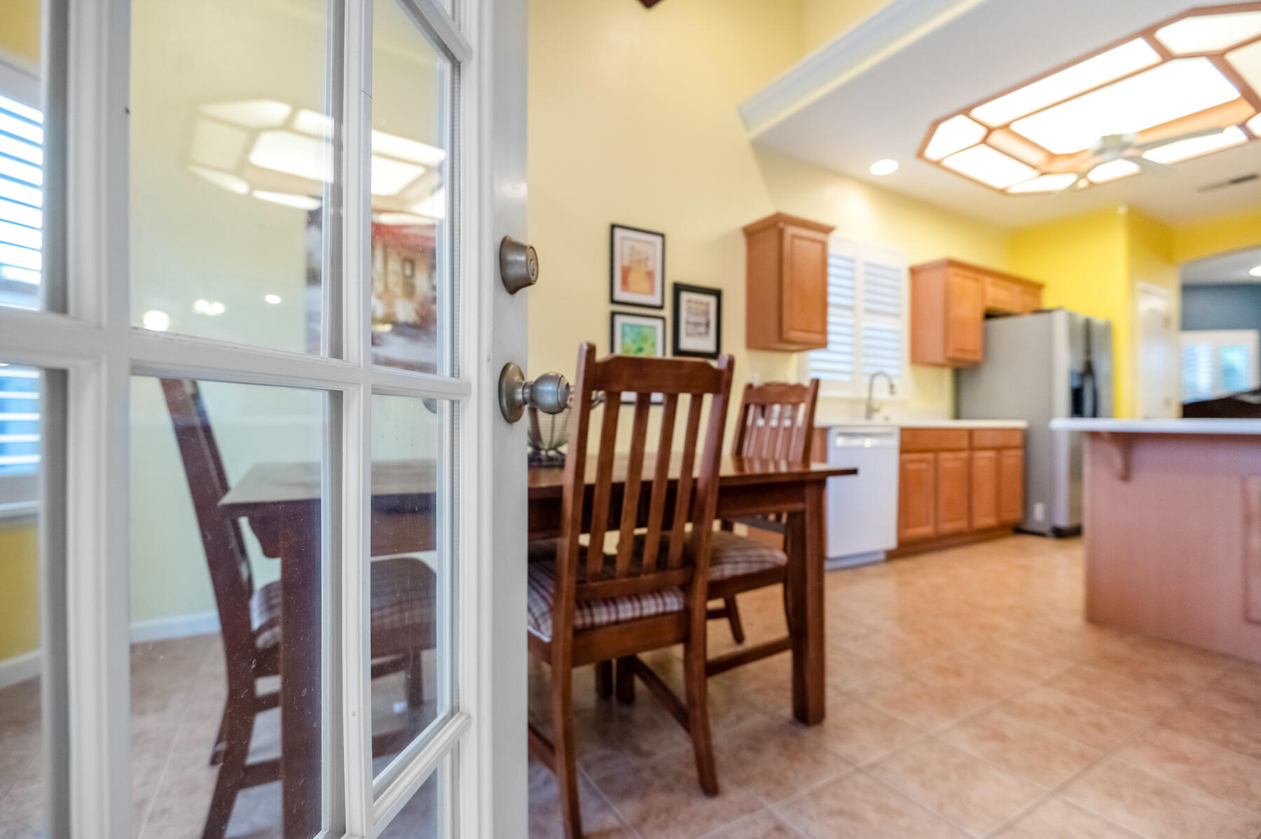 5117 W Oriole Ave, Visalia, CA 93291