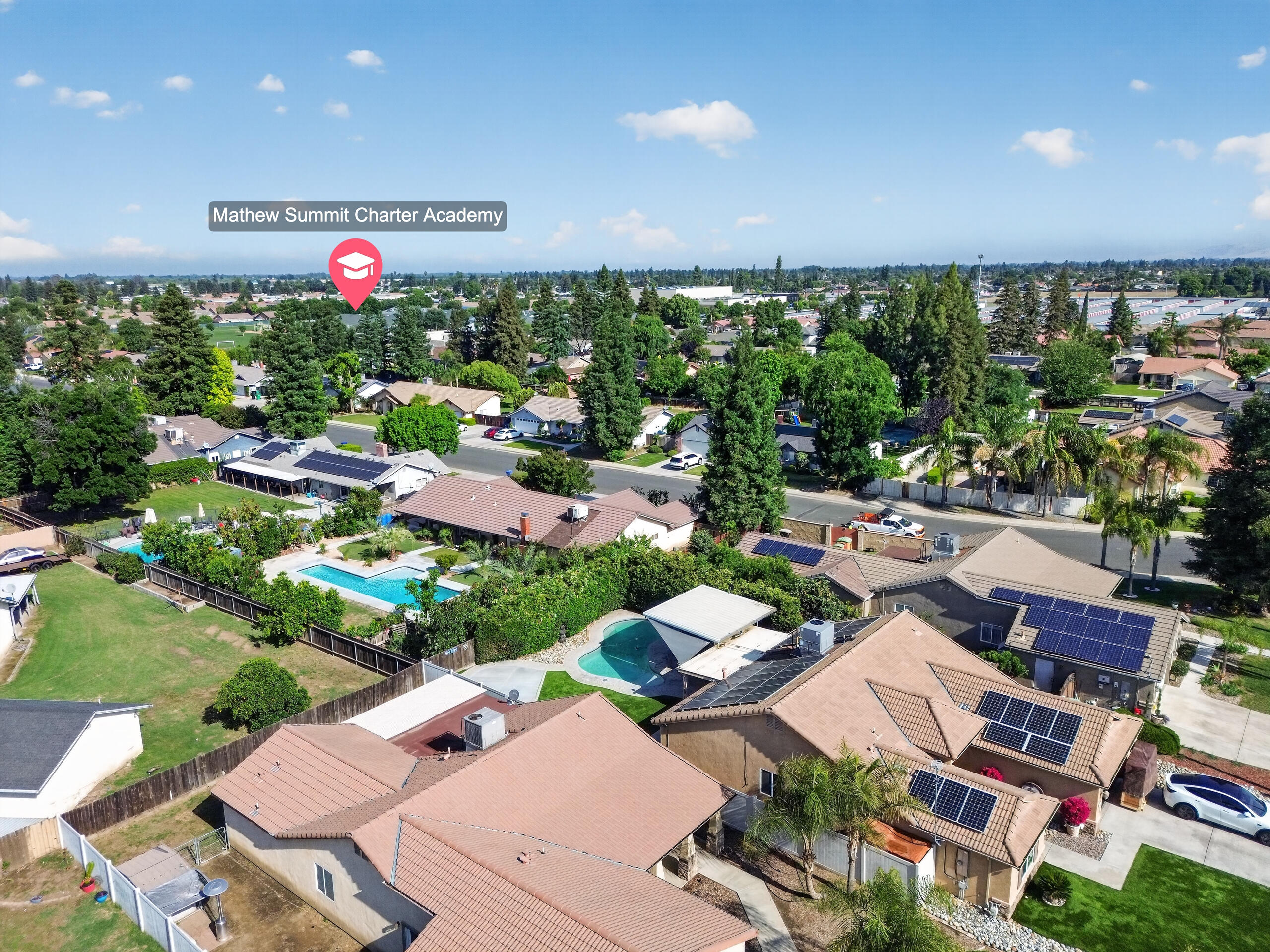 283 S Parkwest St, Porterville, CA 93257