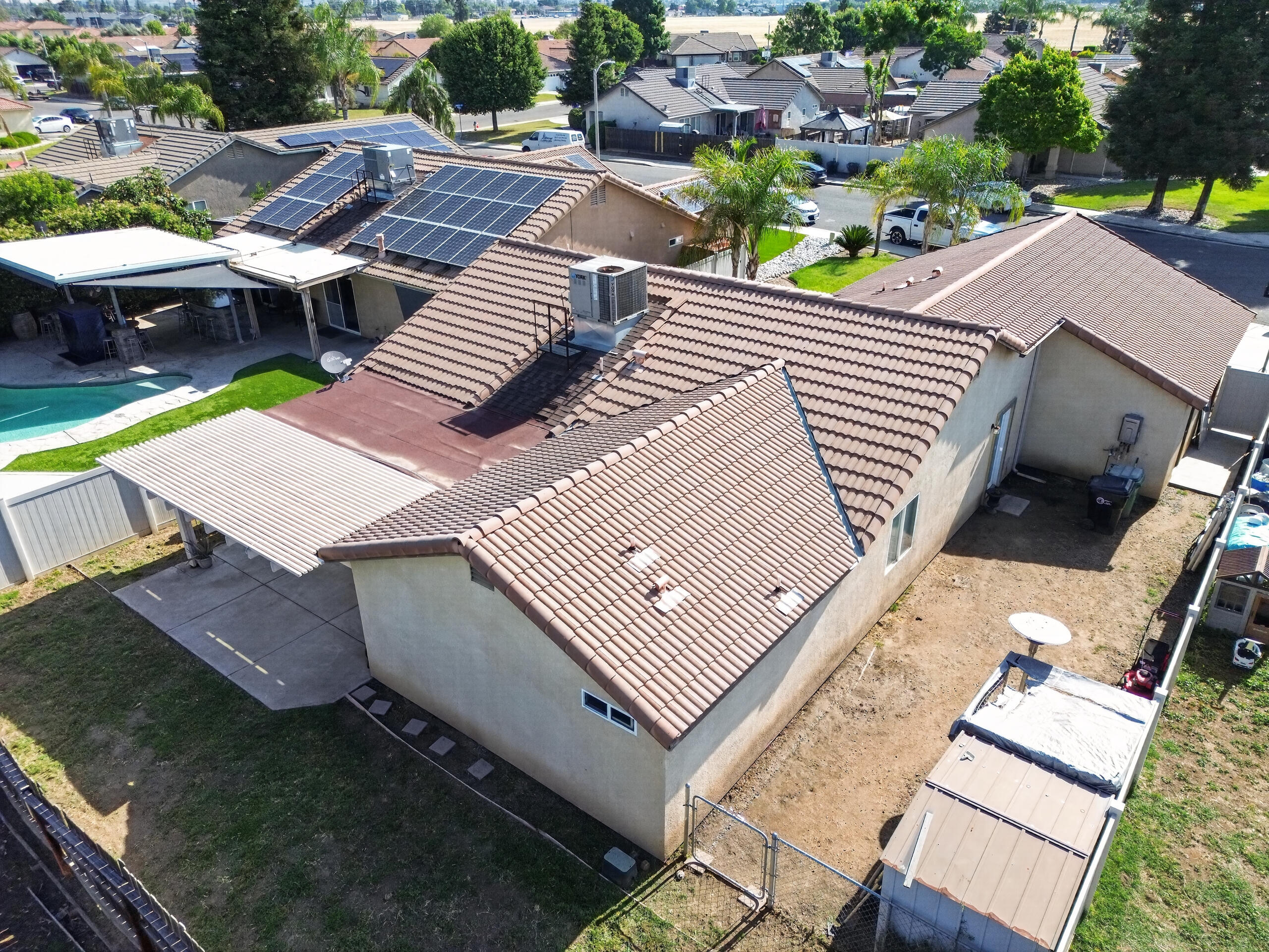 283 S Parkwest St, Porterville, CA 93257