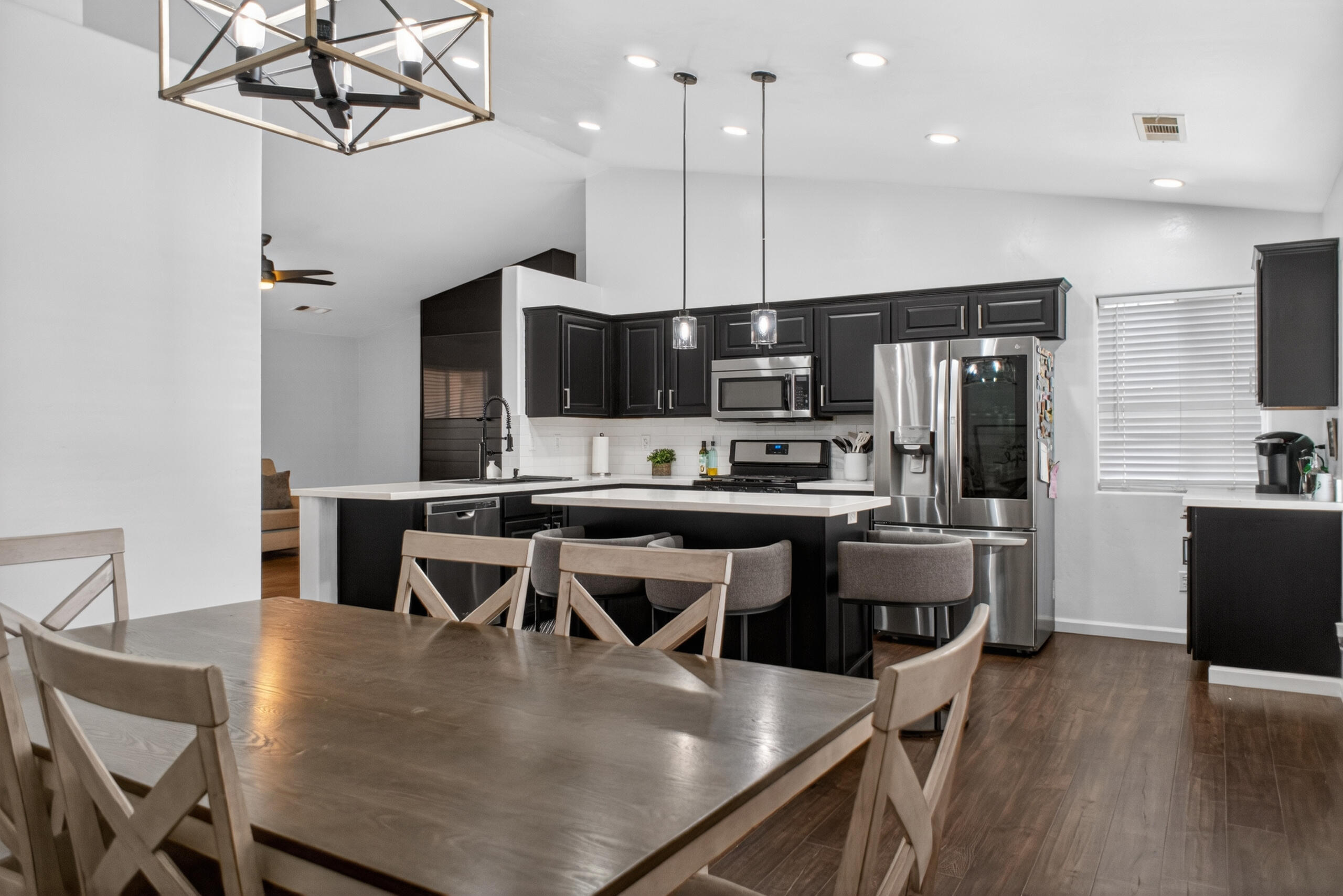 283 S Parkwest St, Porterville, CA 93257