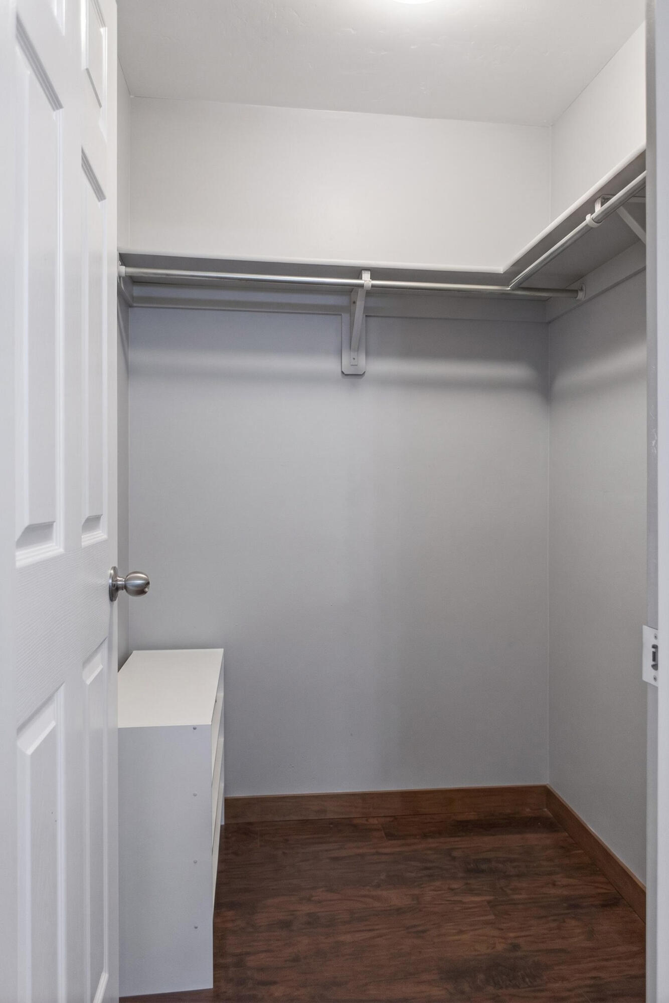 283 S Parkwest St, Porterville, CA 93257