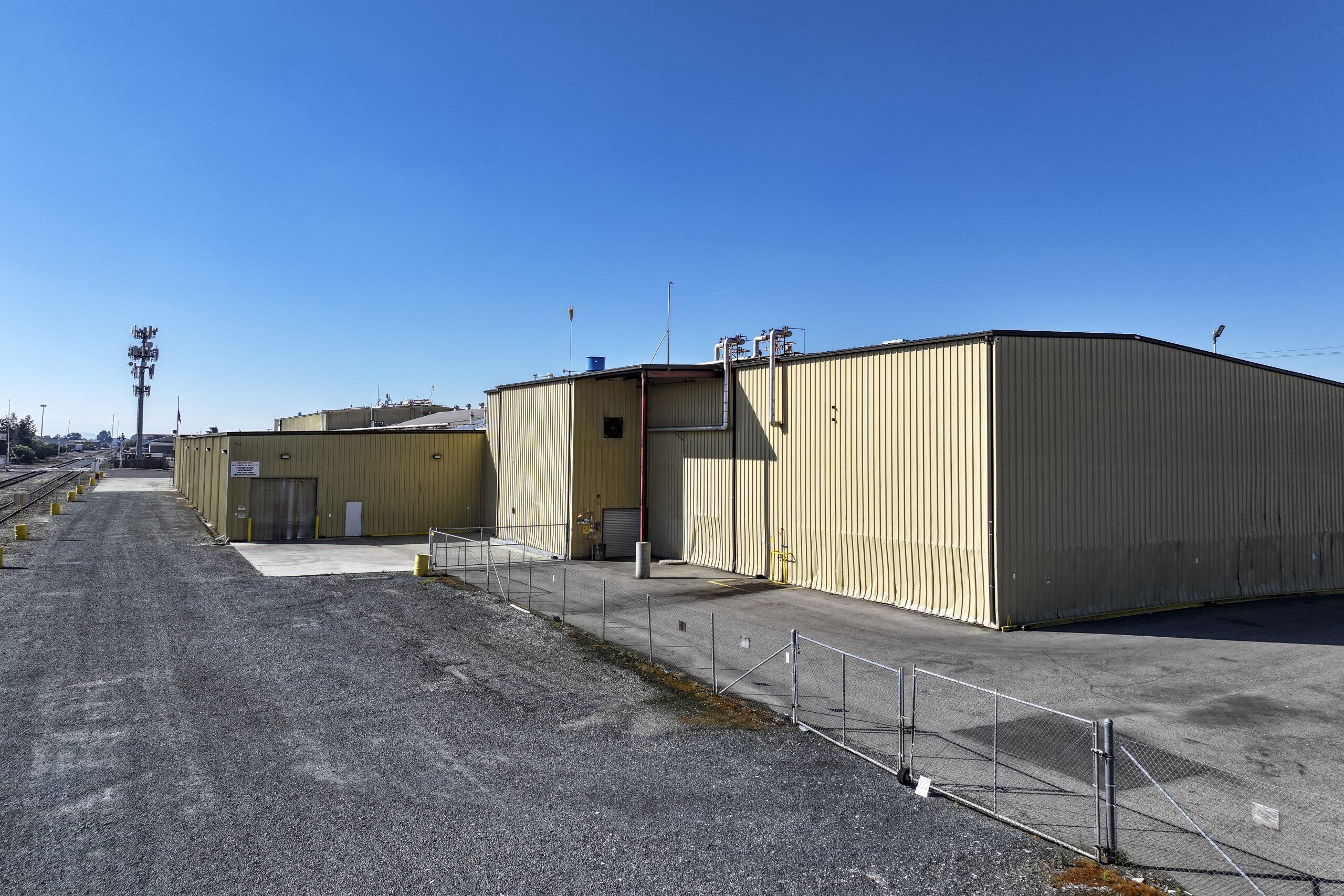 301 N G St, Exeter, CA 93221