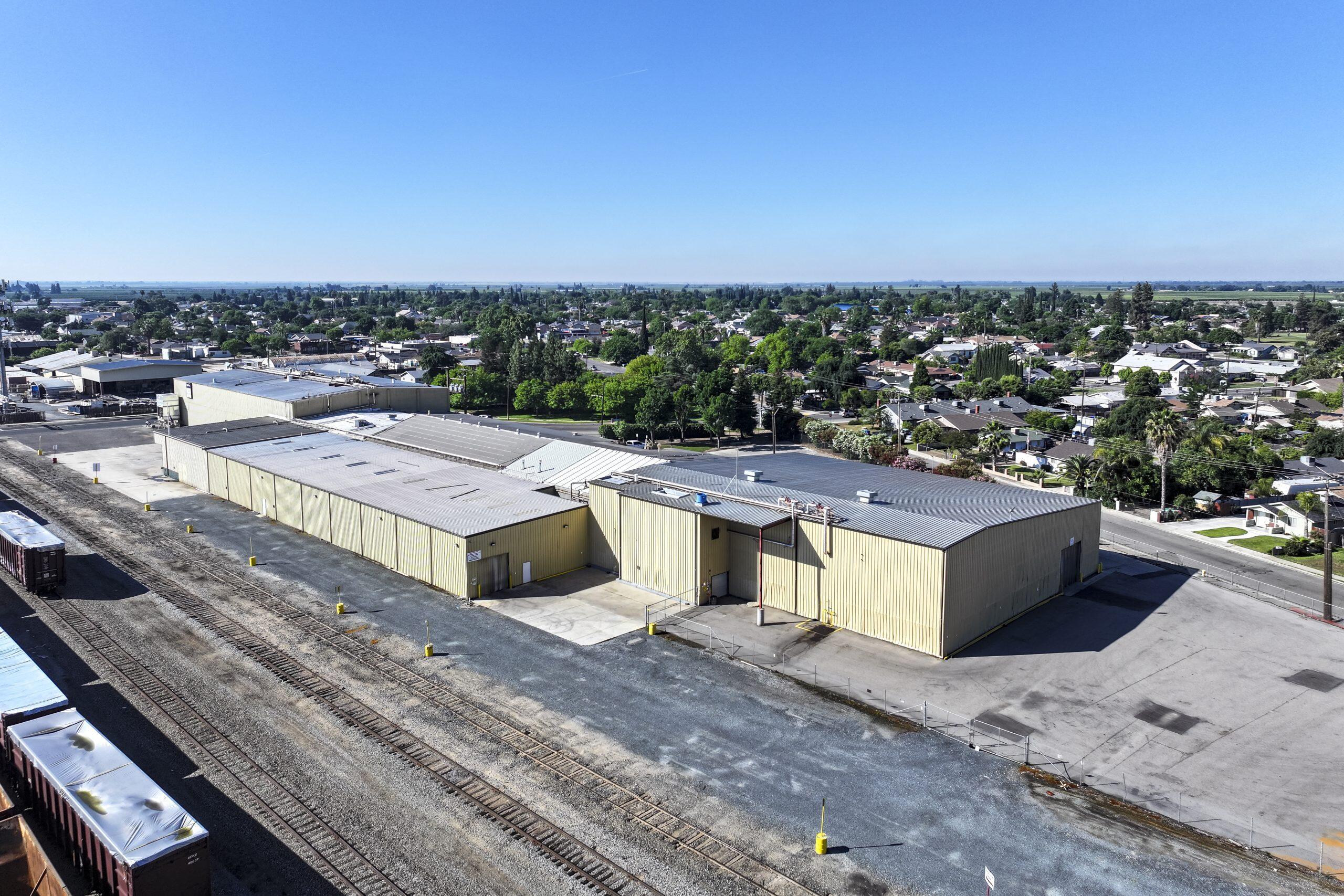 301 N G St, Exeter, CA 93221