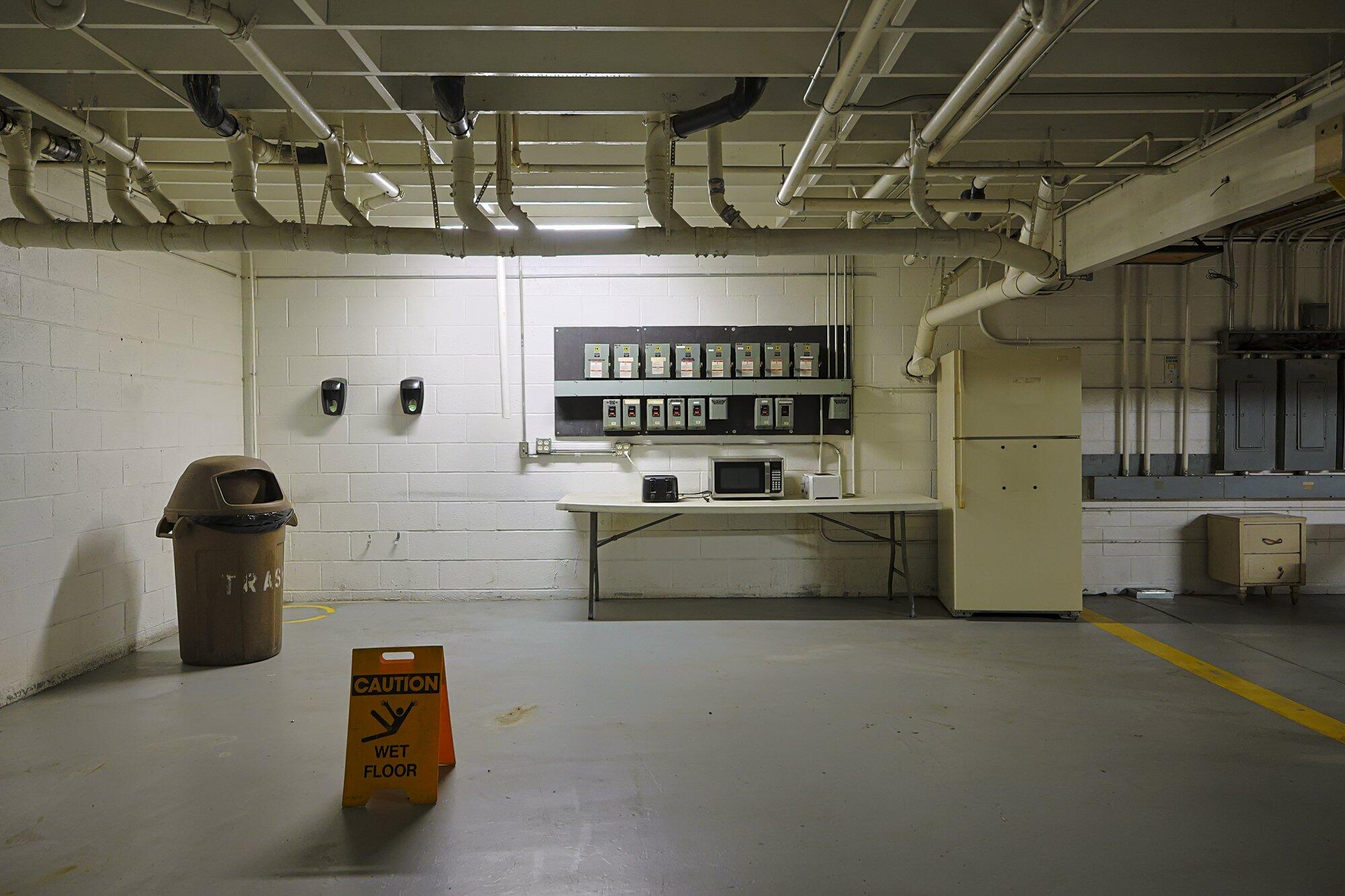 301 N G St, Exeter, CA 93221