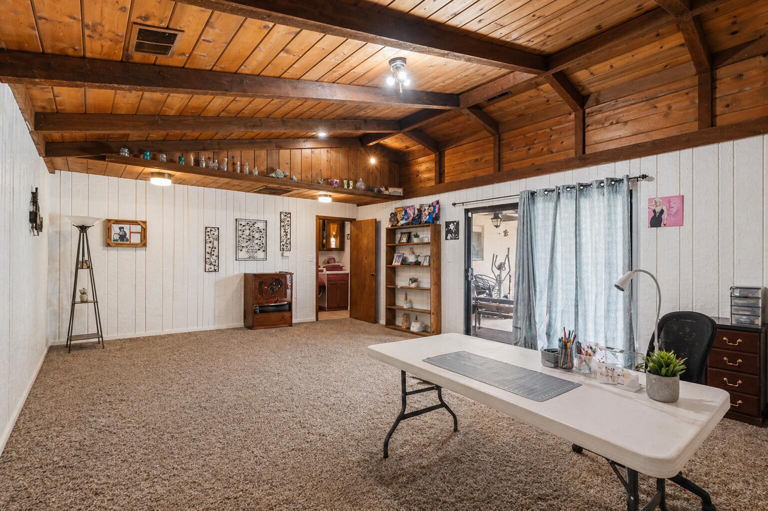 1025 W Monte Vista, Visalia, CA 93277