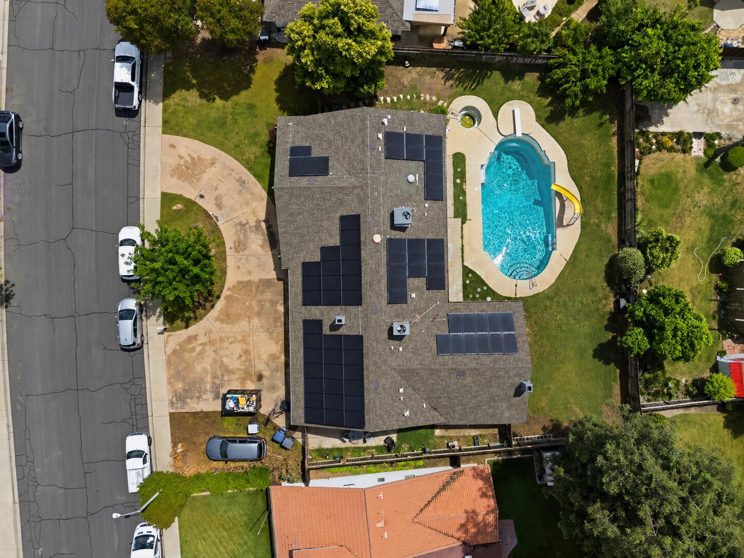 1025 W Monte Vista, Visalia, CA 93277