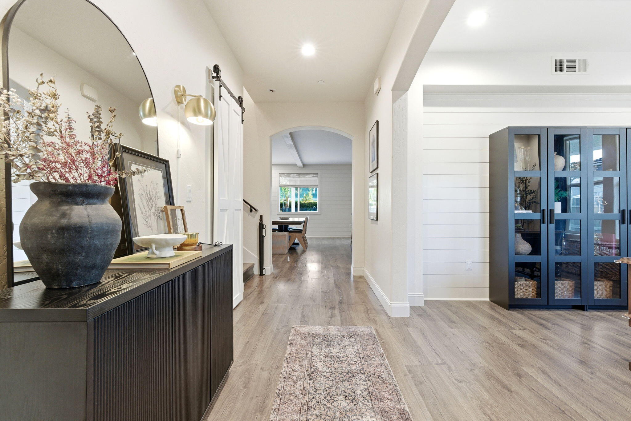 6321 W Oriole Ave, Visalia, CA 93291