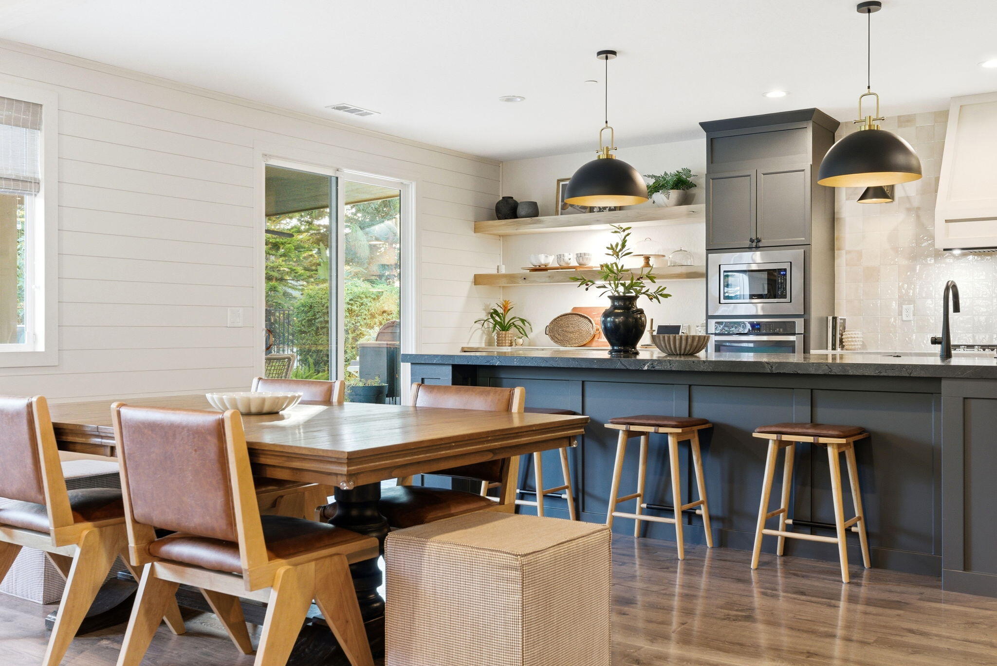 6321 W Oriole Ave, Visalia, CA 93291