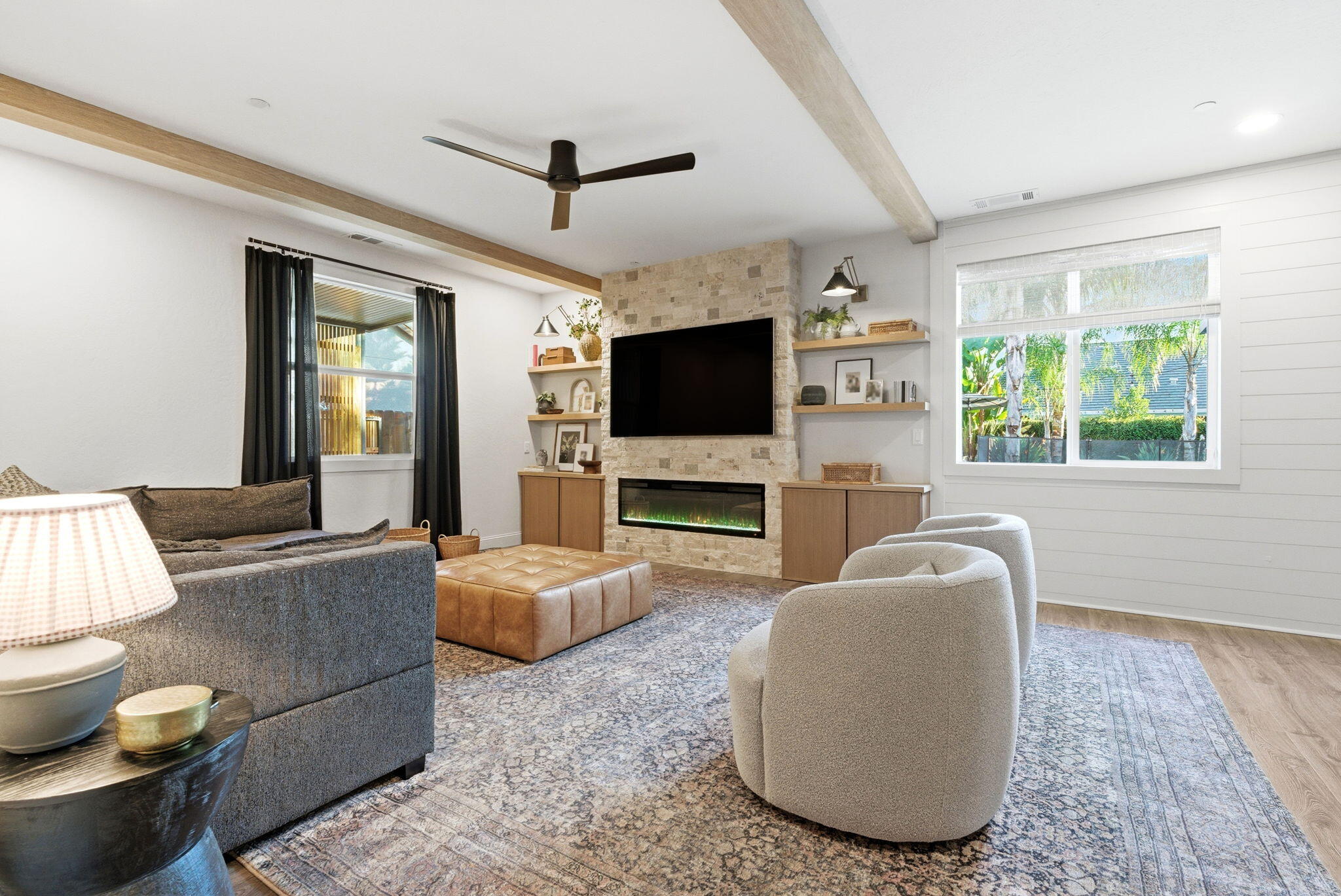 6321 W Oriole Ave, Visalia, CA 93291