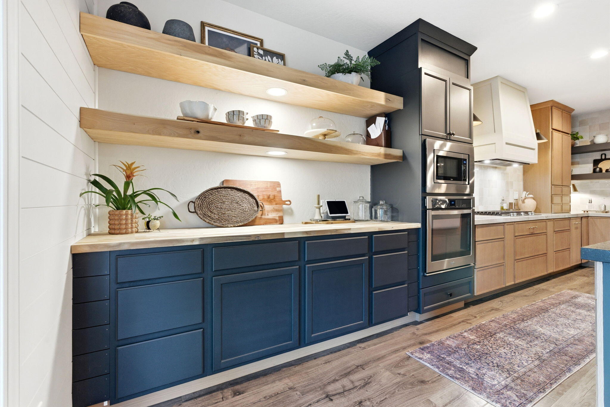 6321 W Oriole Ave, Visalia, CA 93291