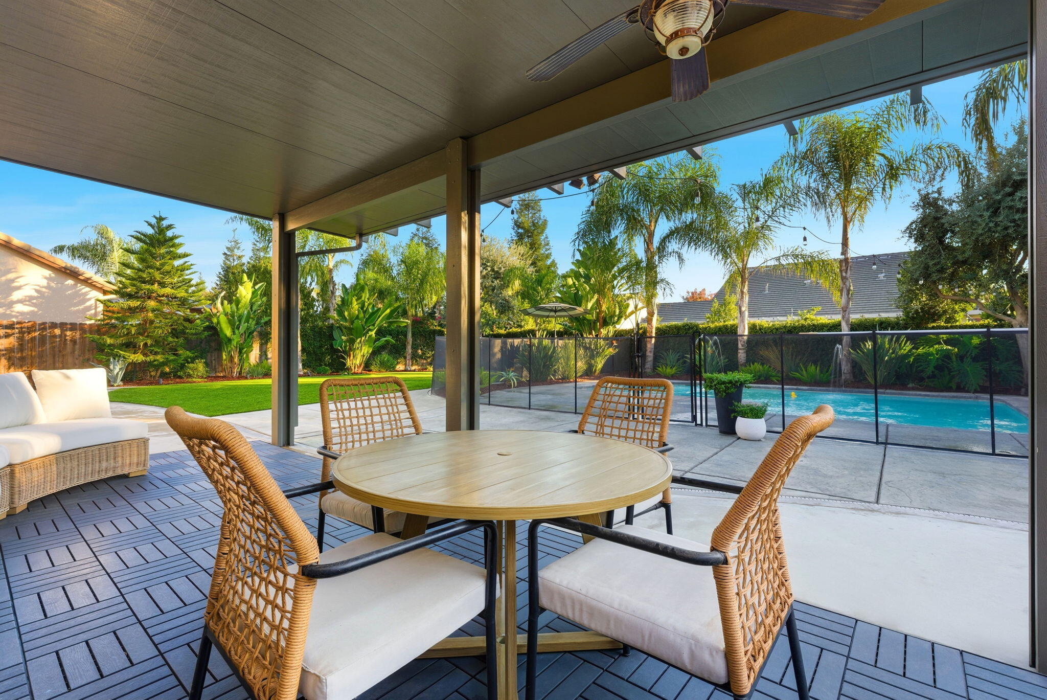 6321 W Oriole Ave, Visalia, CA 93291