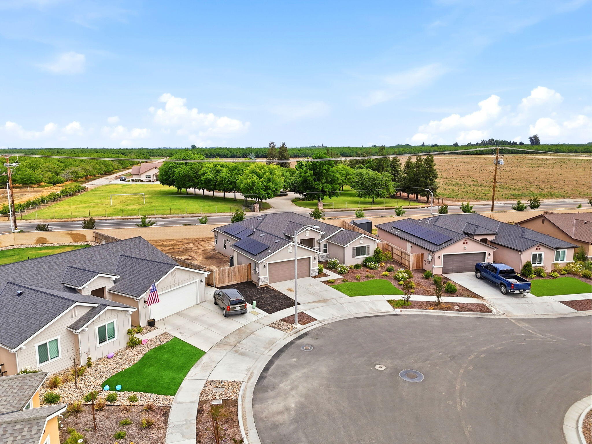 2198 W Ambassador Way, Hanford, CA 93230
