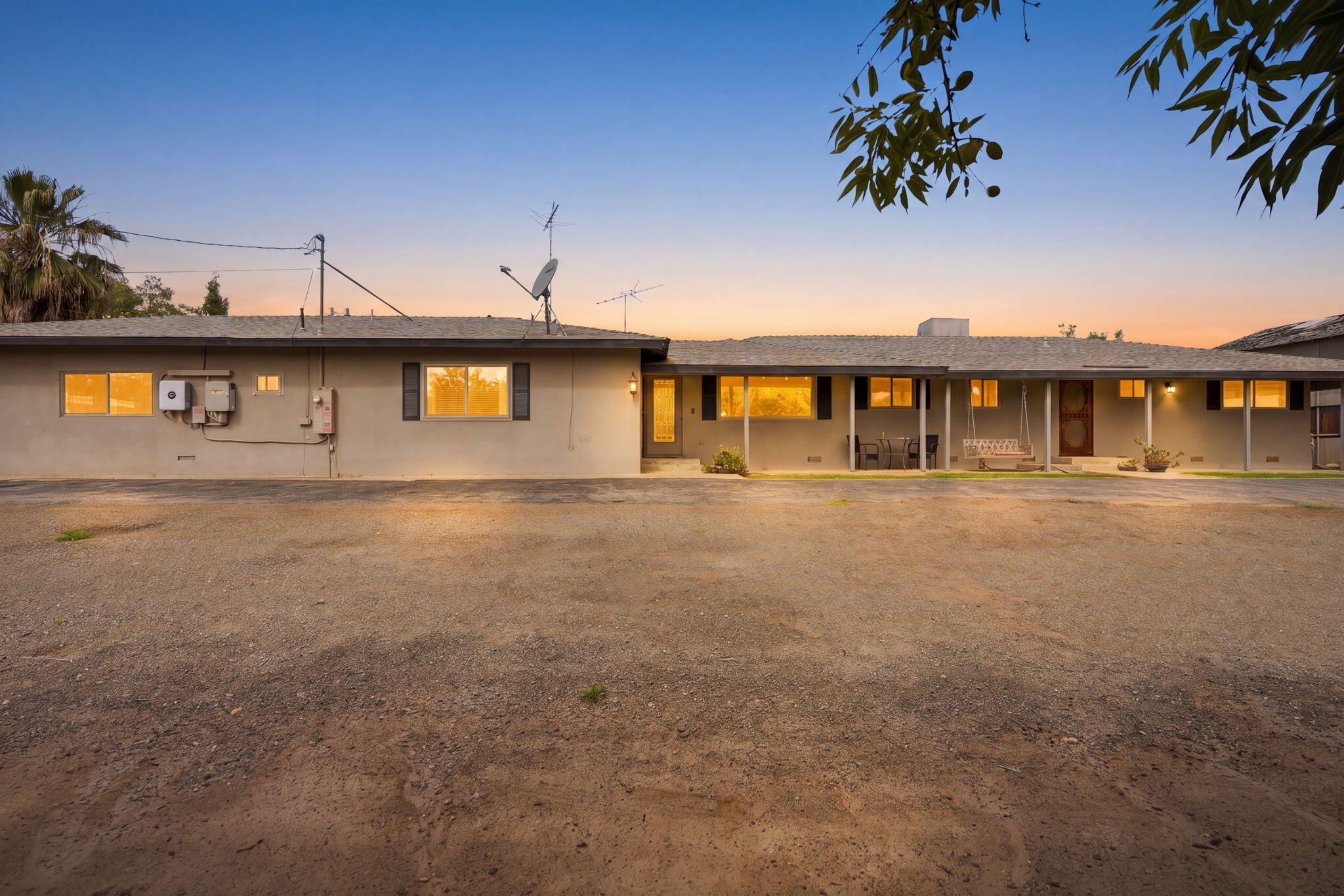 5308 E Mount Whitney Ave, Laton, CA 93242