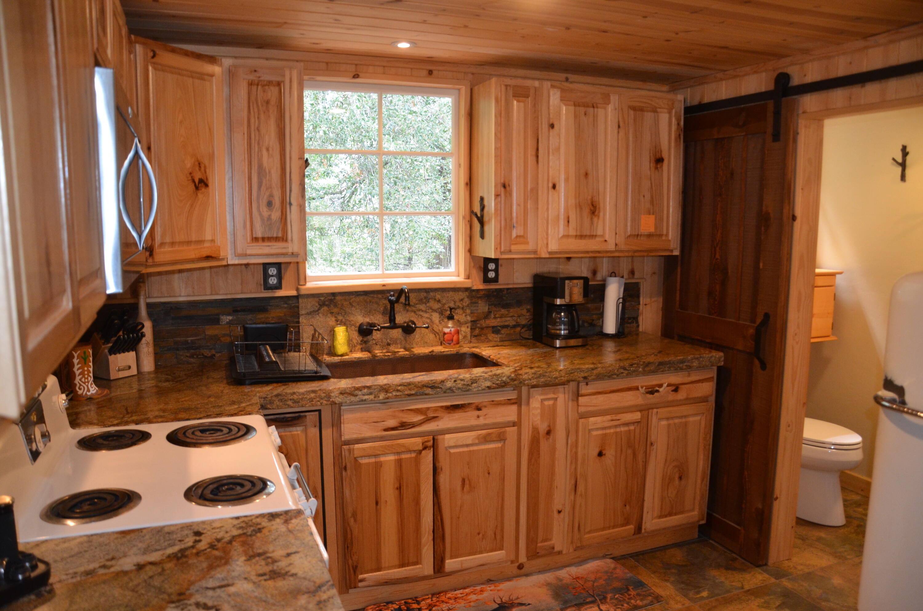 662 Trails End, Springville, CA 93265