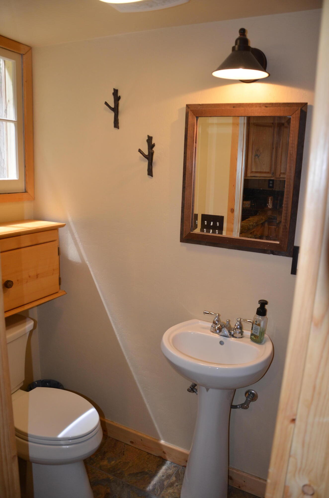 662 Trails End, Springville, CA 93265